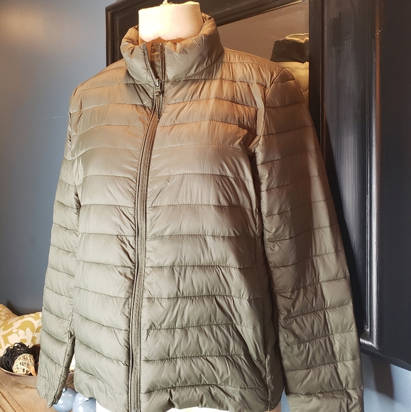 Old Navy Light Weight Jacket - Picture 3 of 5